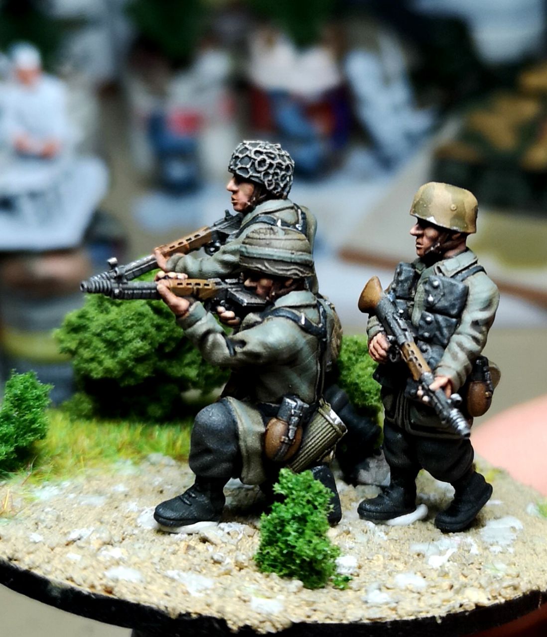 Col.Muller German Fallschirmjager FG42 Team 1