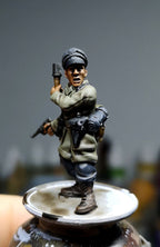 Col.Muller German Paratrooper Officer with grenade and pistol (2 versions)