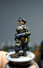 Col.Muller German Paratrooper Officer with grenade and pistol (2 versions)