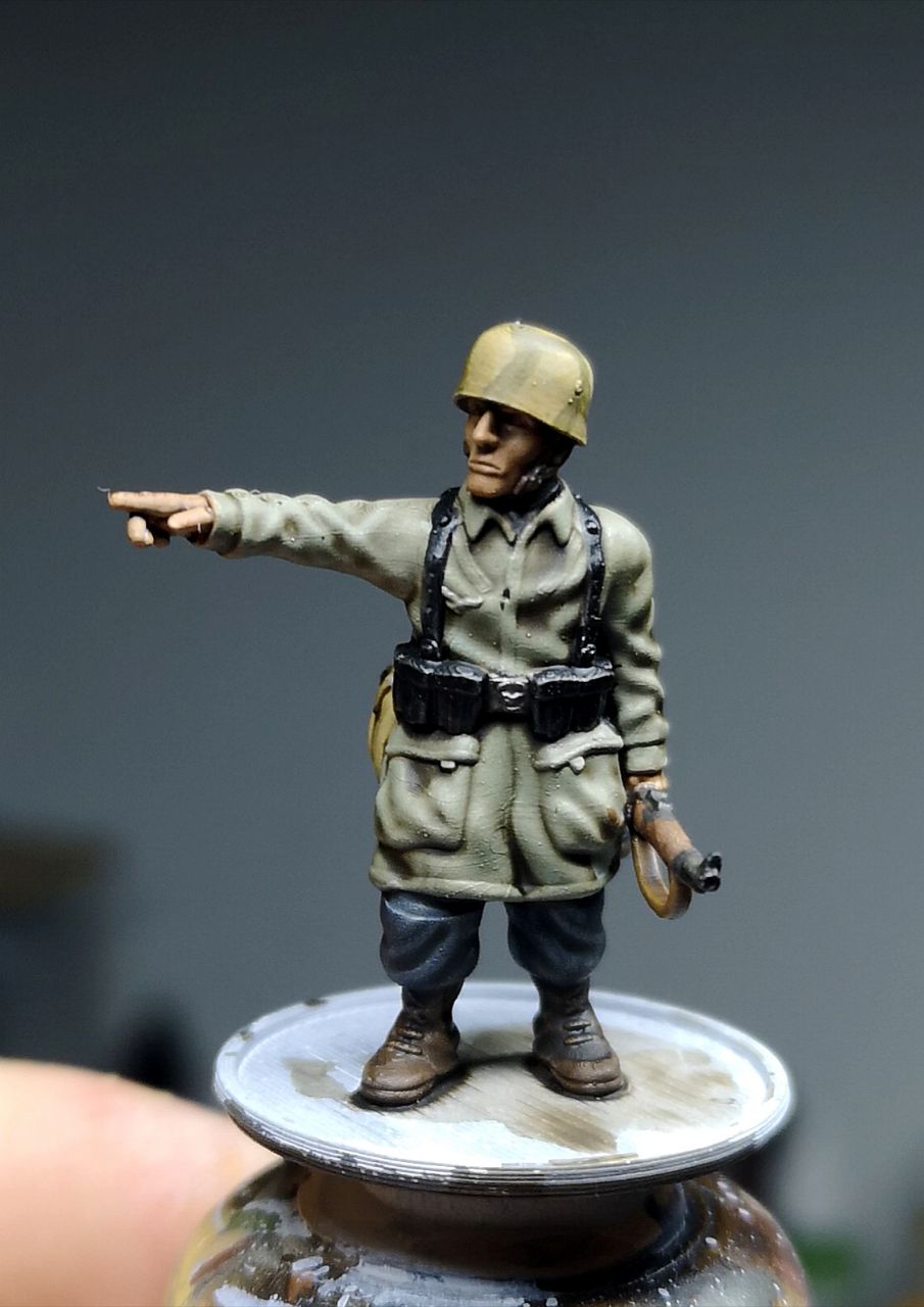 Col.Muller German Paratrooper indicating, with Mauser K98