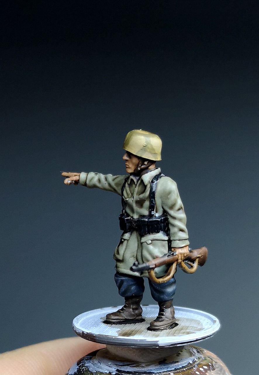 Col.Muller German Paratrooper indicating, with Mauser K98
