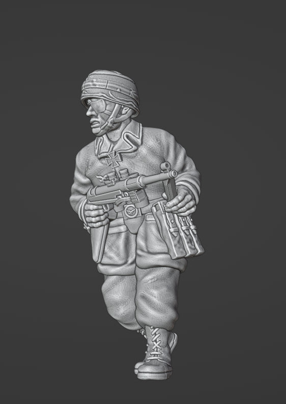 Col.Muller German Paratrooper officer SMG (MP40)