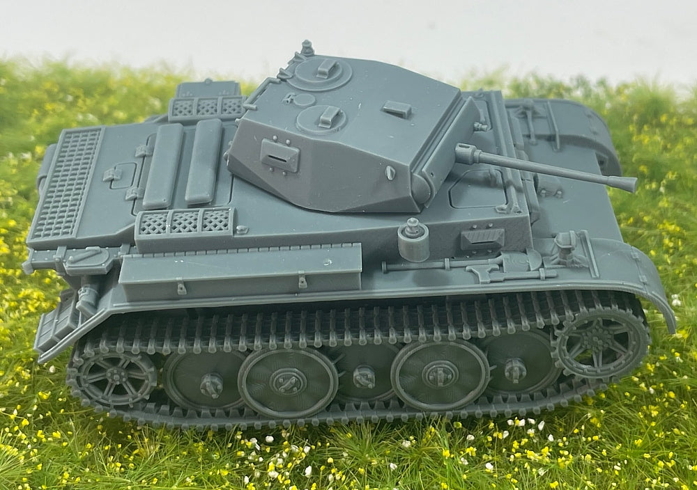 Arvernes Panzer 2 Luchs (Germany, WW2)