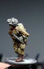 Col. Muller US Paratroopers Officer/NCO SMG & Grenade