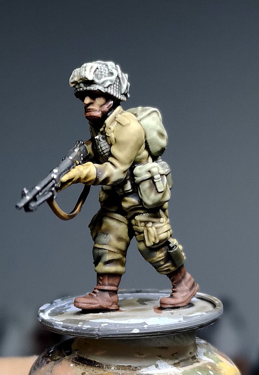 Col. Muller US US Paratroopers With BAR