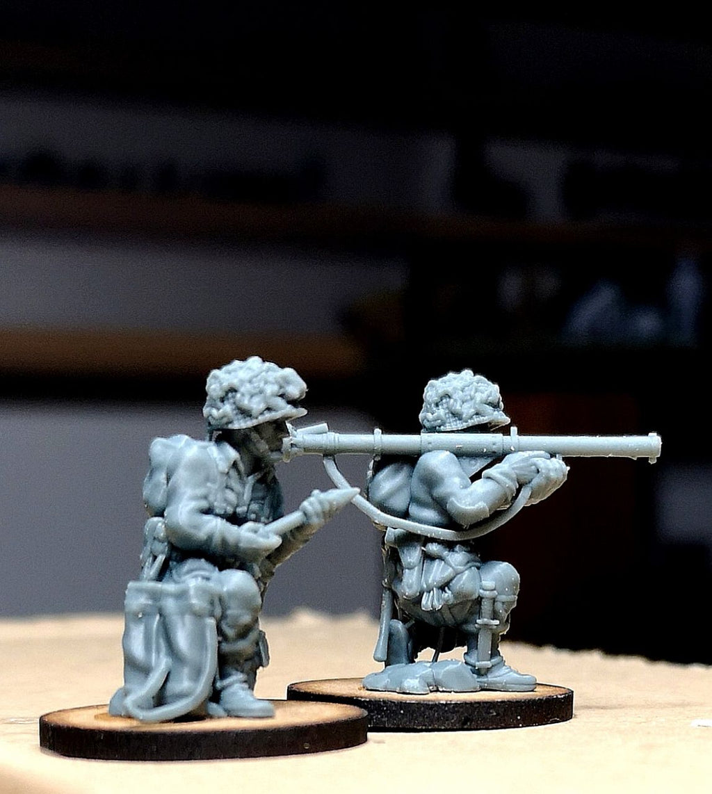Col. Muller US Paratroopers Bazooka Team Firing