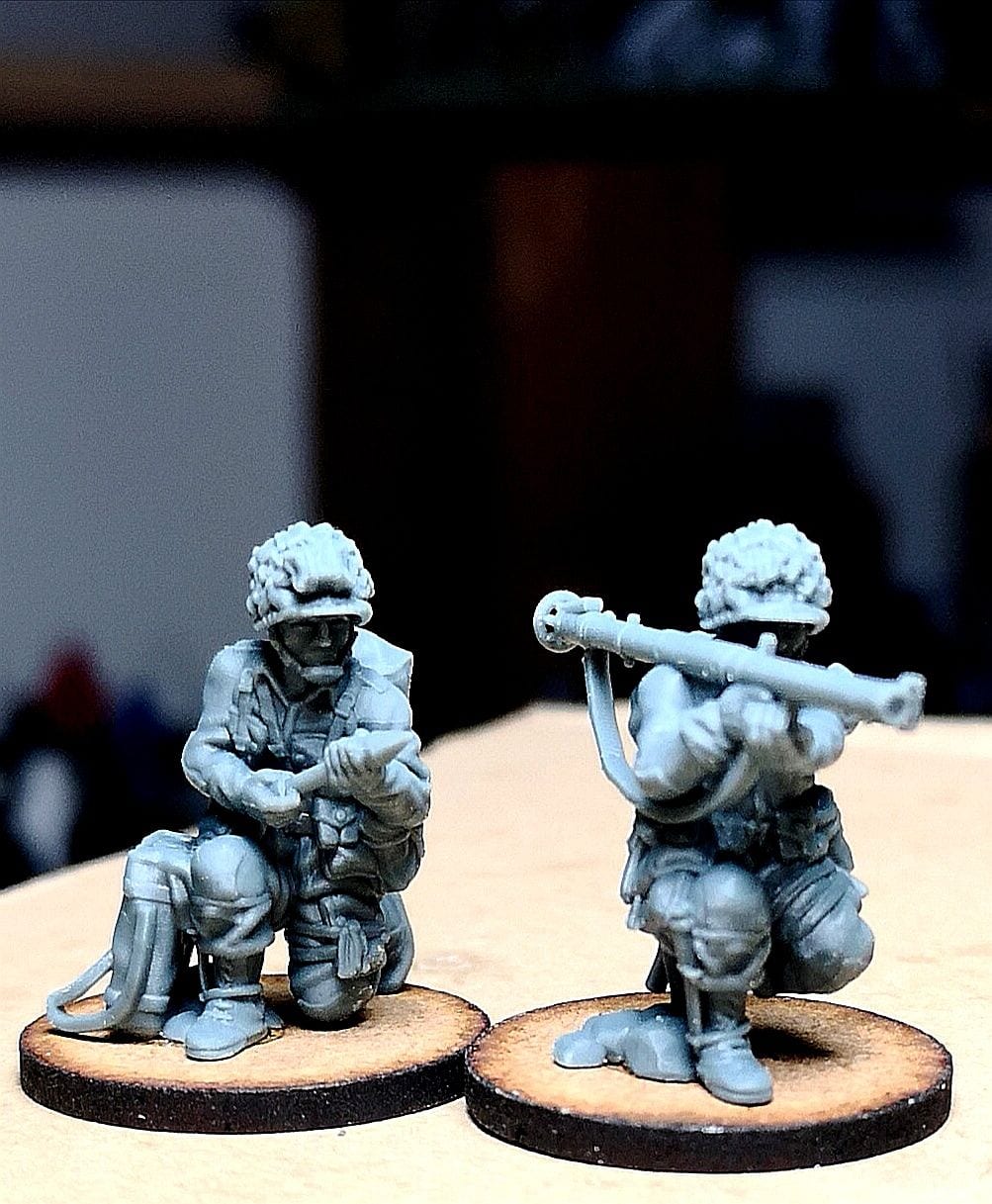 Col. Muller US Paratroopers Bazooka Team Firing